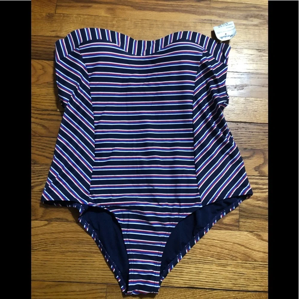 NWT Nip Tuck Bandeye Swimsuit