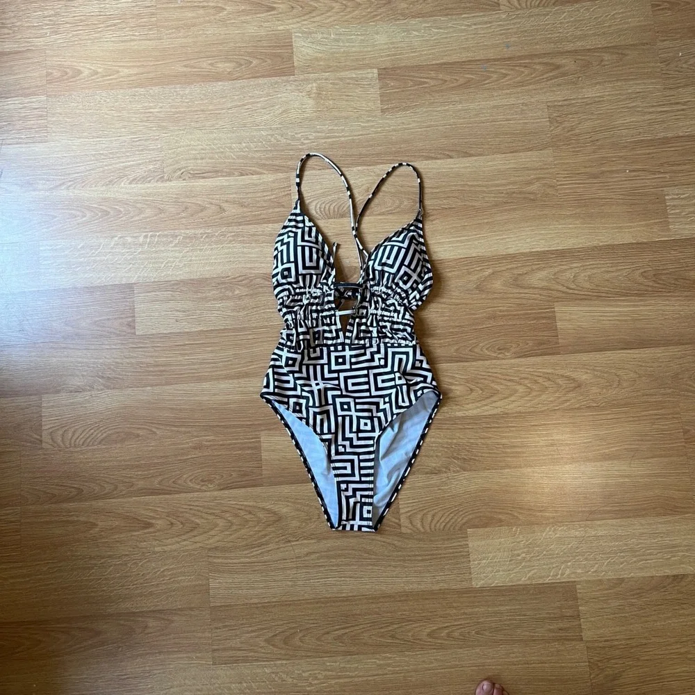 N/A one piece