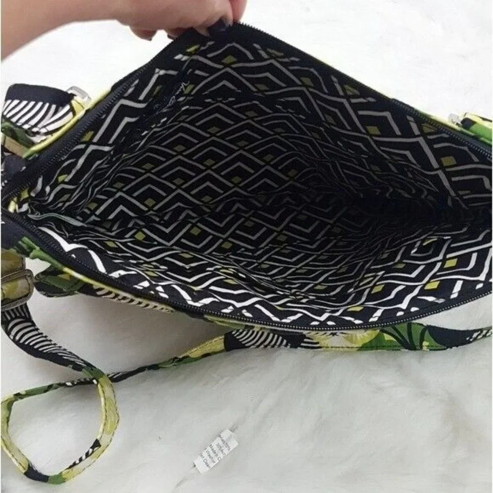 Vera Bradley excellent pre