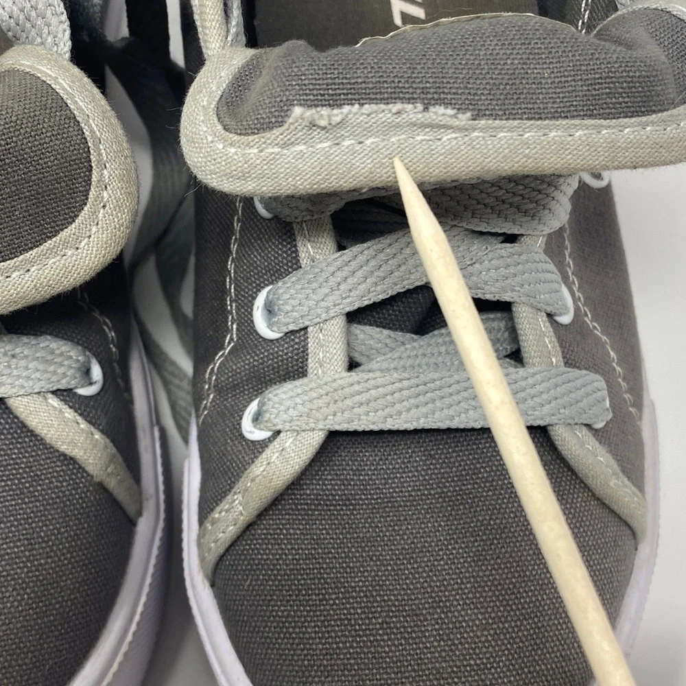 Heelys gray canvas