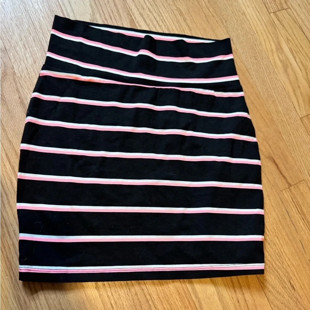 Charlotte Russe Striped Black and pink Women's Skirt, size medium