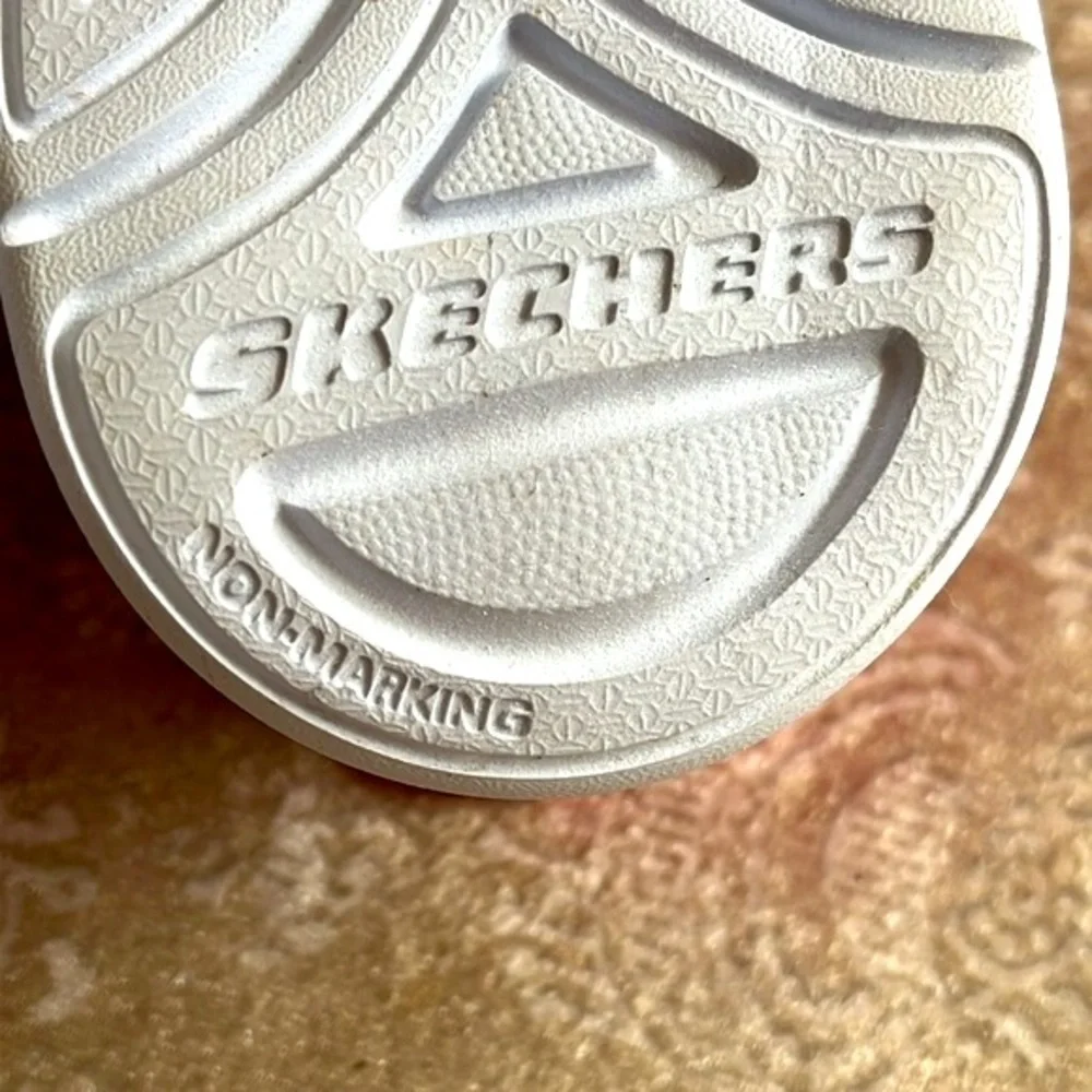 Skechers brand new
