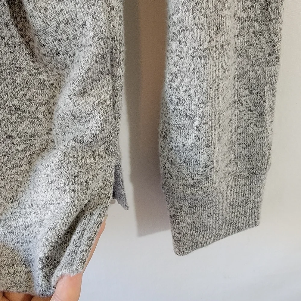 NEW Rails Women's Gray Long Sleeve Crewneck Top XS Soft Minimalist Y2K Cozy
