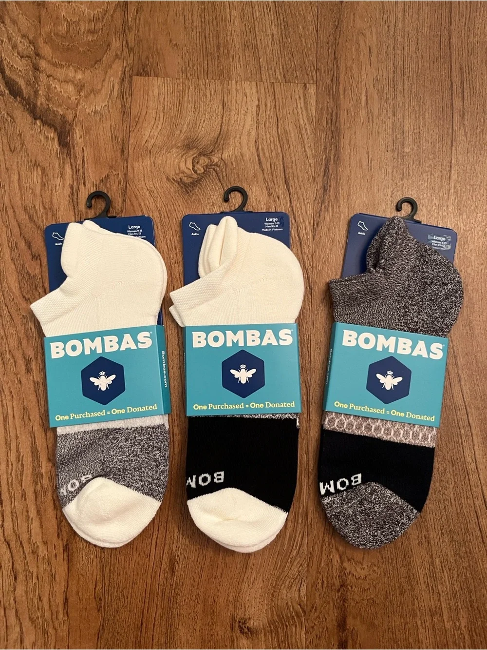 NWT Bombas Ankle Socks