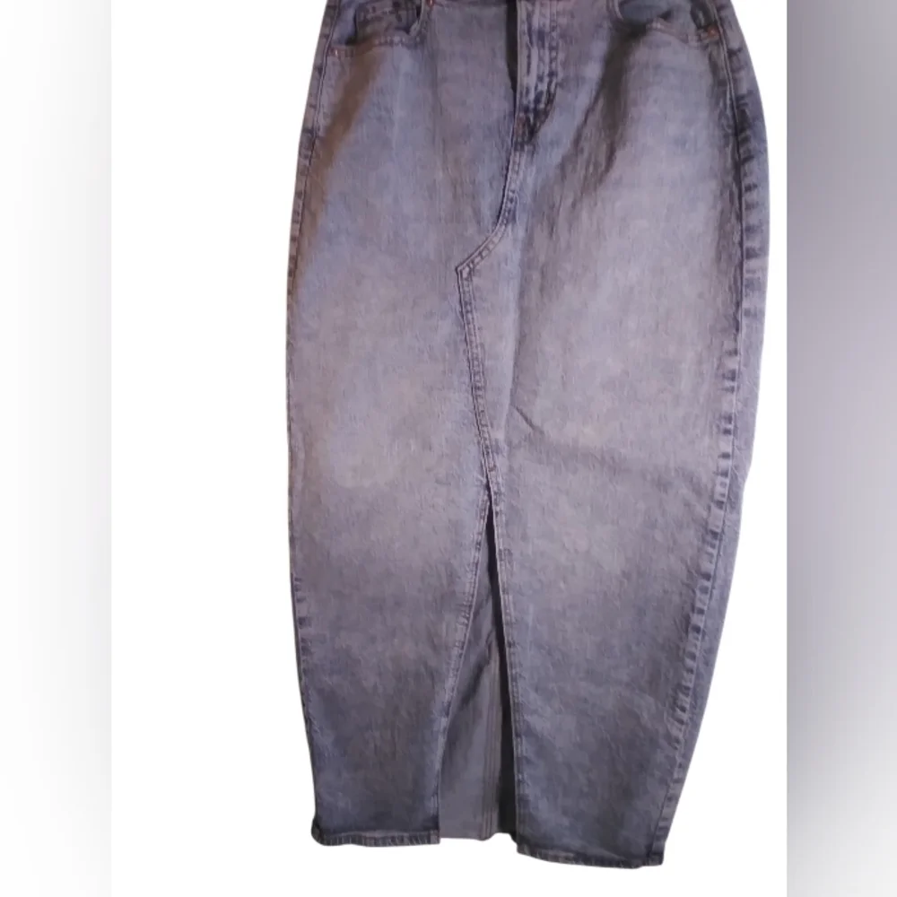 Wild Fable Womens Long Denim Jean Skirt Raw Waist Pockets Zip Front Size 6/R