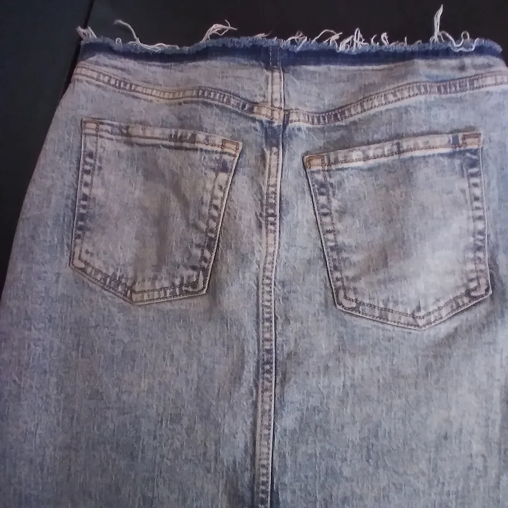 Wild Fable Womens Long Denim Jean Skirt Raw Waist Pockets Zip Front Size 6/R