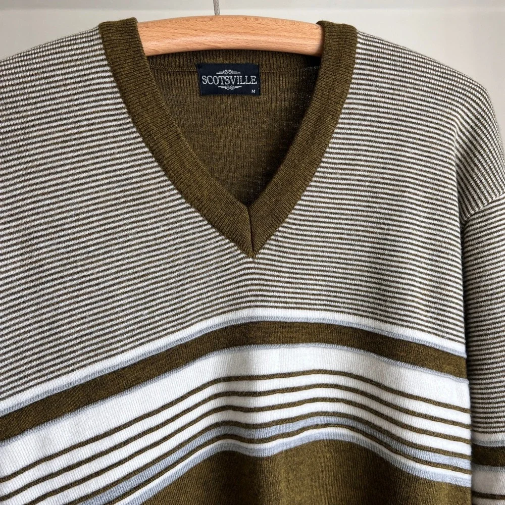 Vintage V-Neck Sweater Size M Green‎ Striped Grandpacore Academia Retro