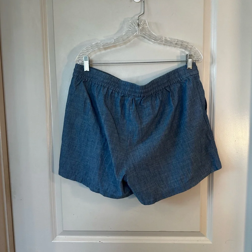 J. Crew Factory crew large 18”