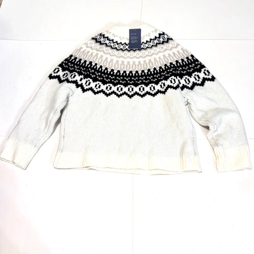 Universal Thread chic turtleneck