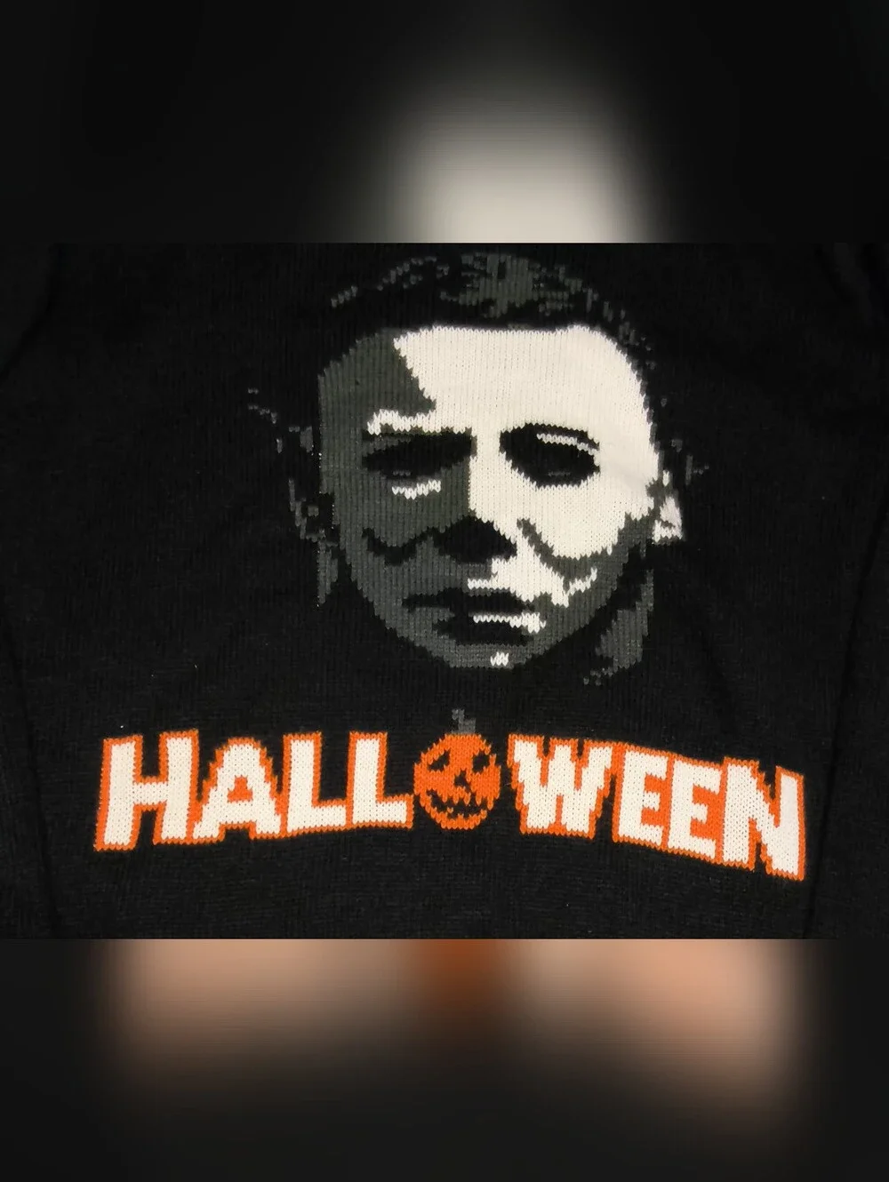 Mondo halloween graphic