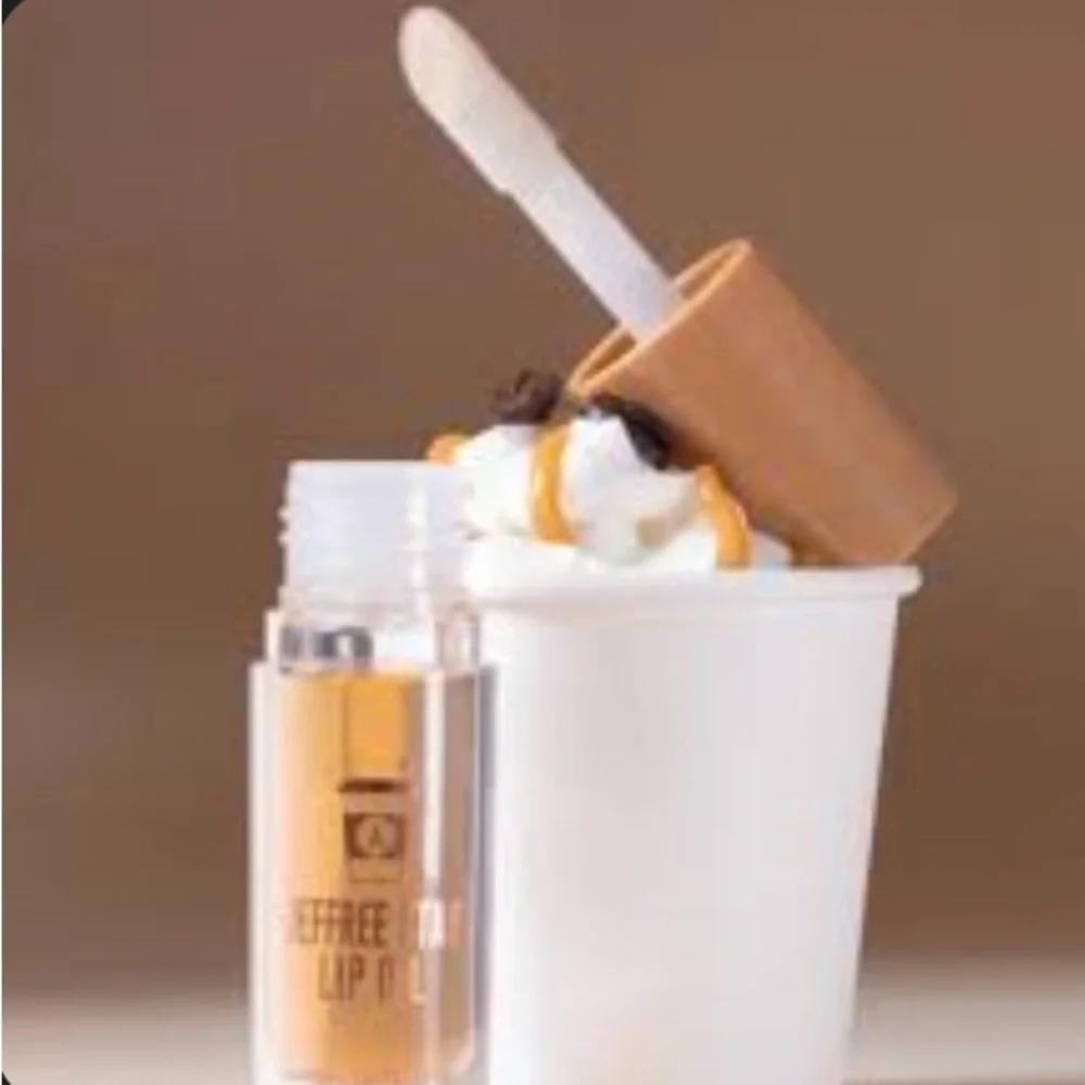 Jeffree Star hydrating high
