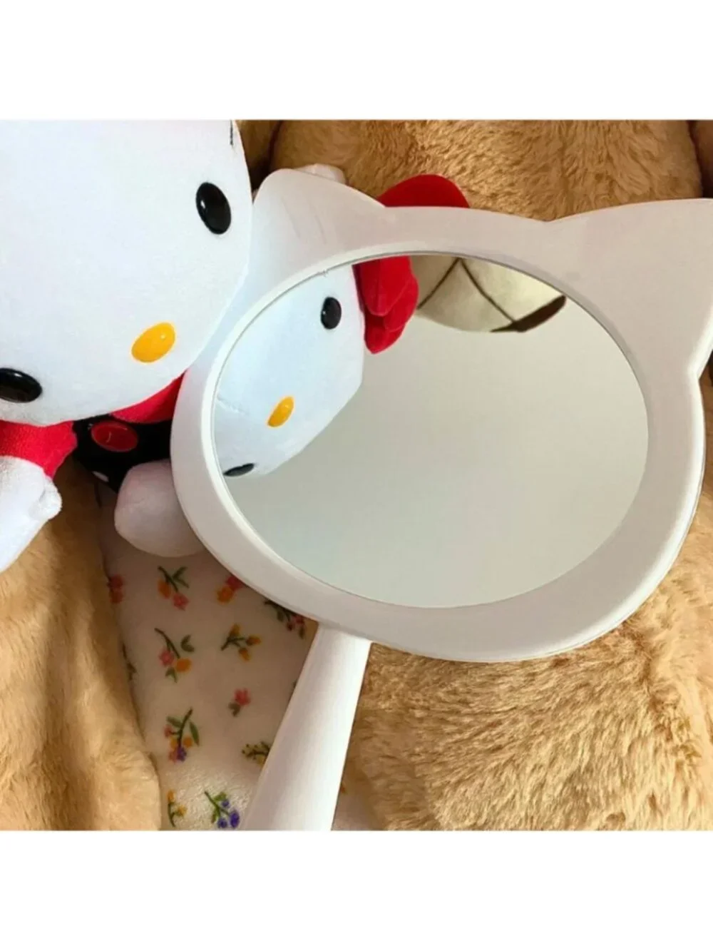 Hello Kitty hello kitty