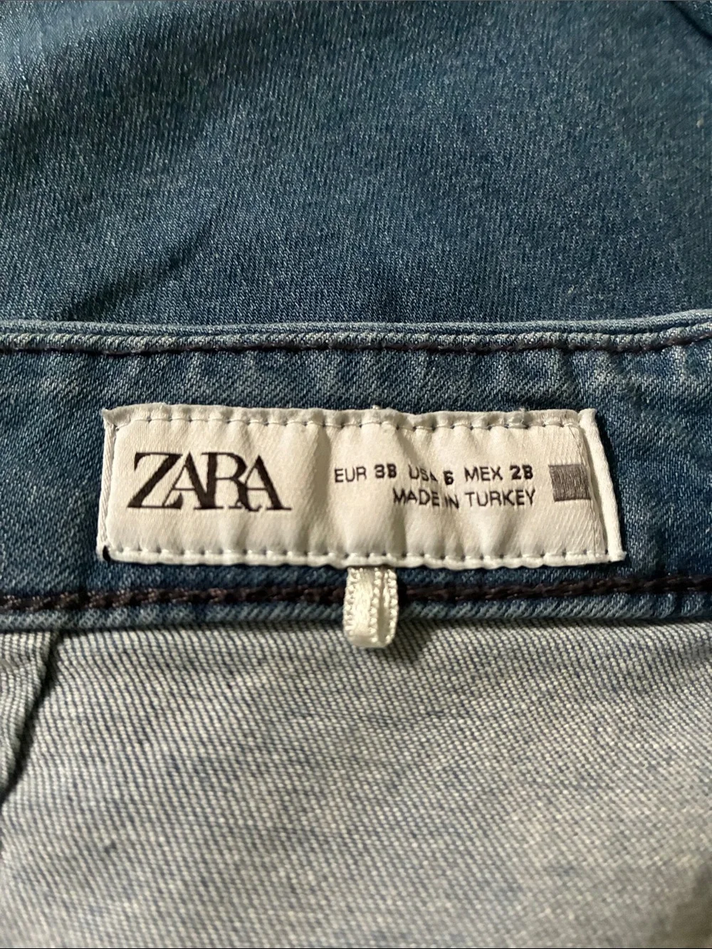 Zara easygoing effortlessly