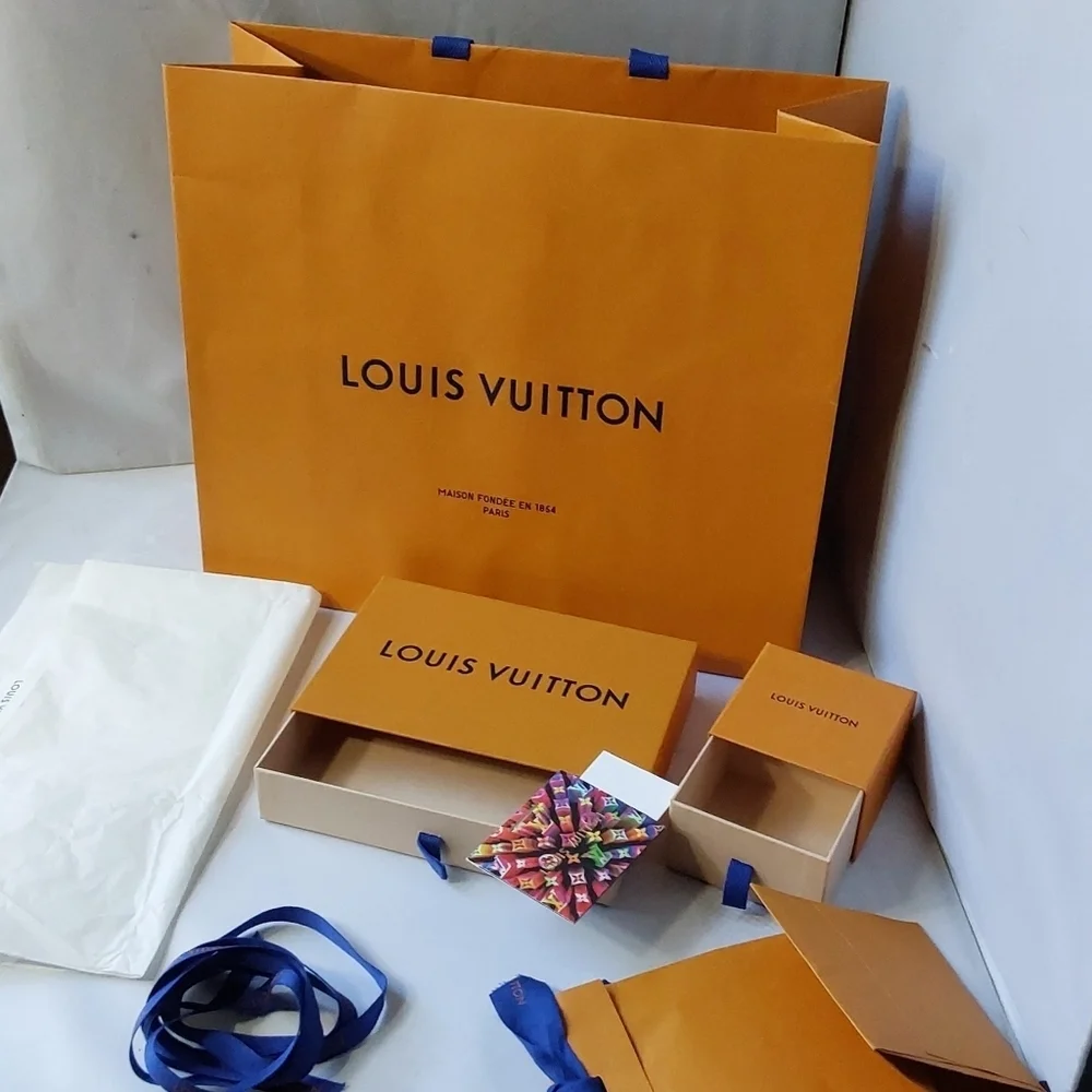 LOUIS VUITTON‎ BOXES & BAGS STORAGE  /ORGANIZER PACKAGE