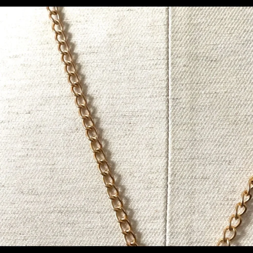 N/A gold tone