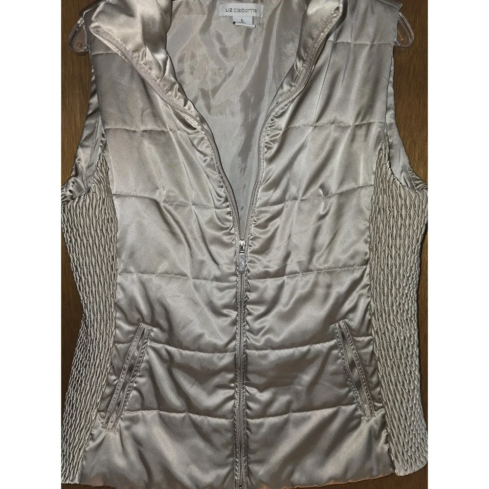 Liz‎ Claiborne Womans Puffer Vest Medium Grey Zip Side Pockets Quilted