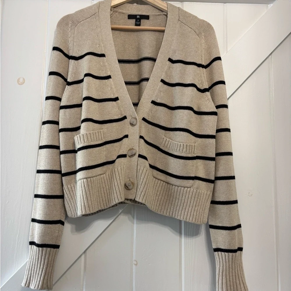 Banana Republic stay cozy