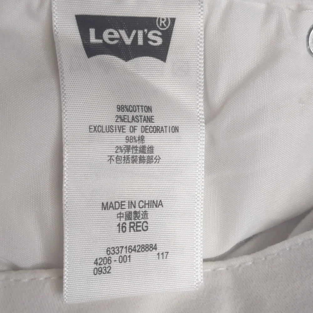 Levis 27inches jeans