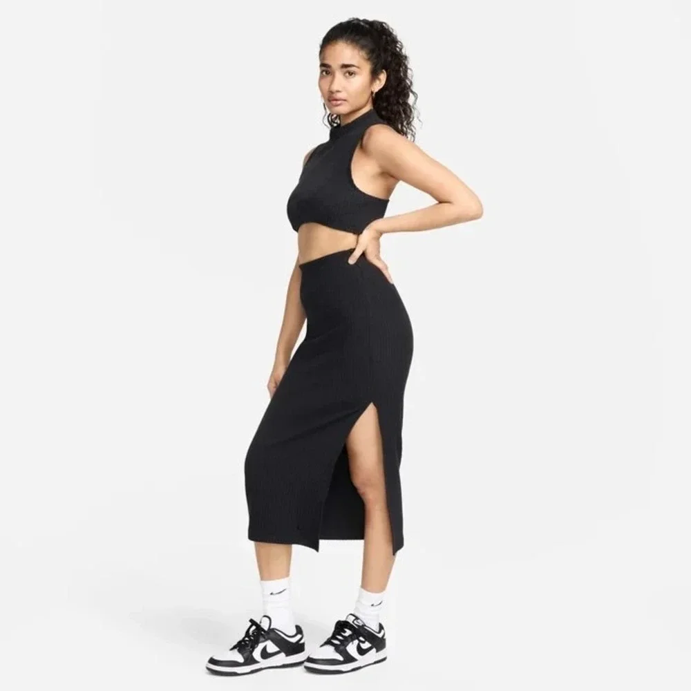 Nike grounded style