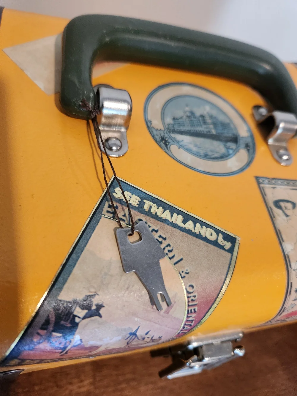N/A compact vintage