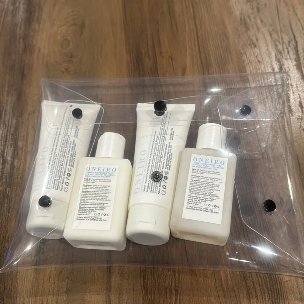 Oneiro Set of 4 With Case