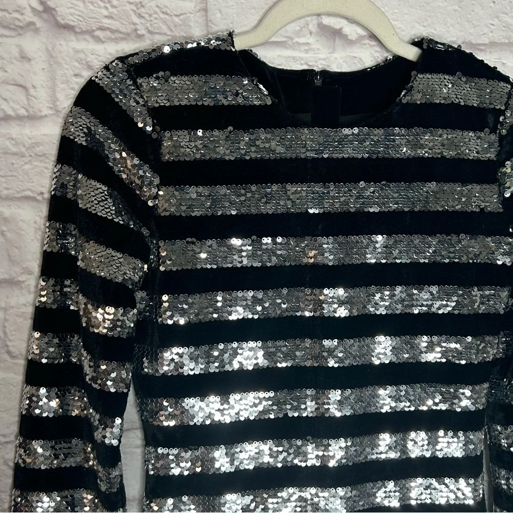 RtA silver sequin