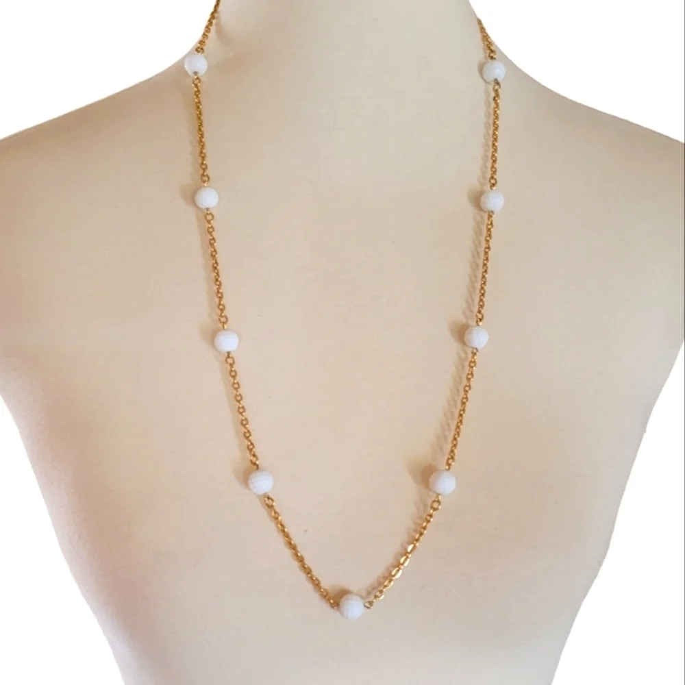 Vintage closure gold glass