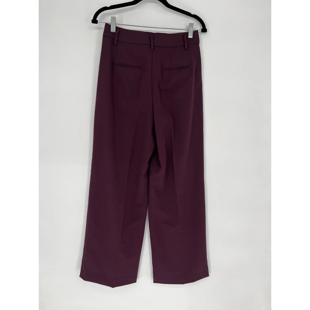 Ann Taylor measurements laid