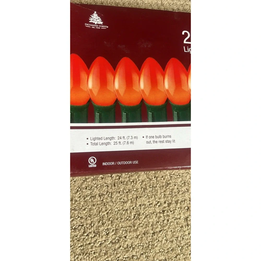 Enchanted Forest 25 C9 Ceramic Light Set Red Bulbs Green Wire Indoor Outdoor NIB