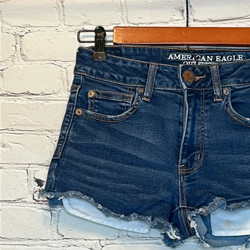 American Eagle Raw Hem Hi-Rise Shortie Blue Jean Shorts Size 4