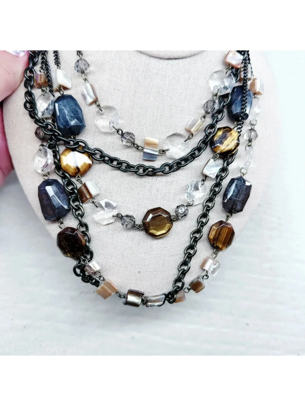 5343mc. Cookie Lee Bronze Necklace Plastic Multistrand