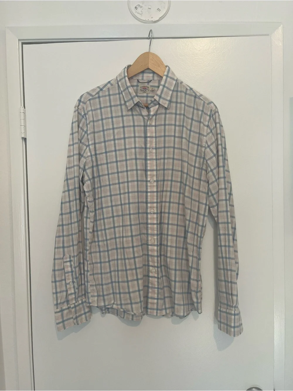 Faherty Blue and Cream Plaid Button-Down Shirt