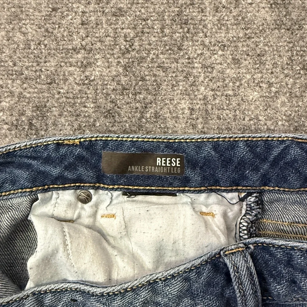 KUT From The Kloth Reese Ankle Straight Jean Womens 10 (30 Waist)‎ Distressed