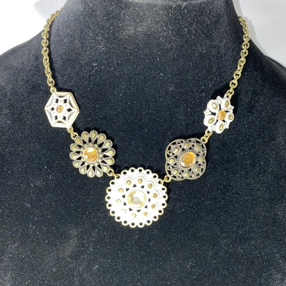 Statement Necklace Gold Tone Geometric Floral Amber Rhinestone Pendant‎ Choker