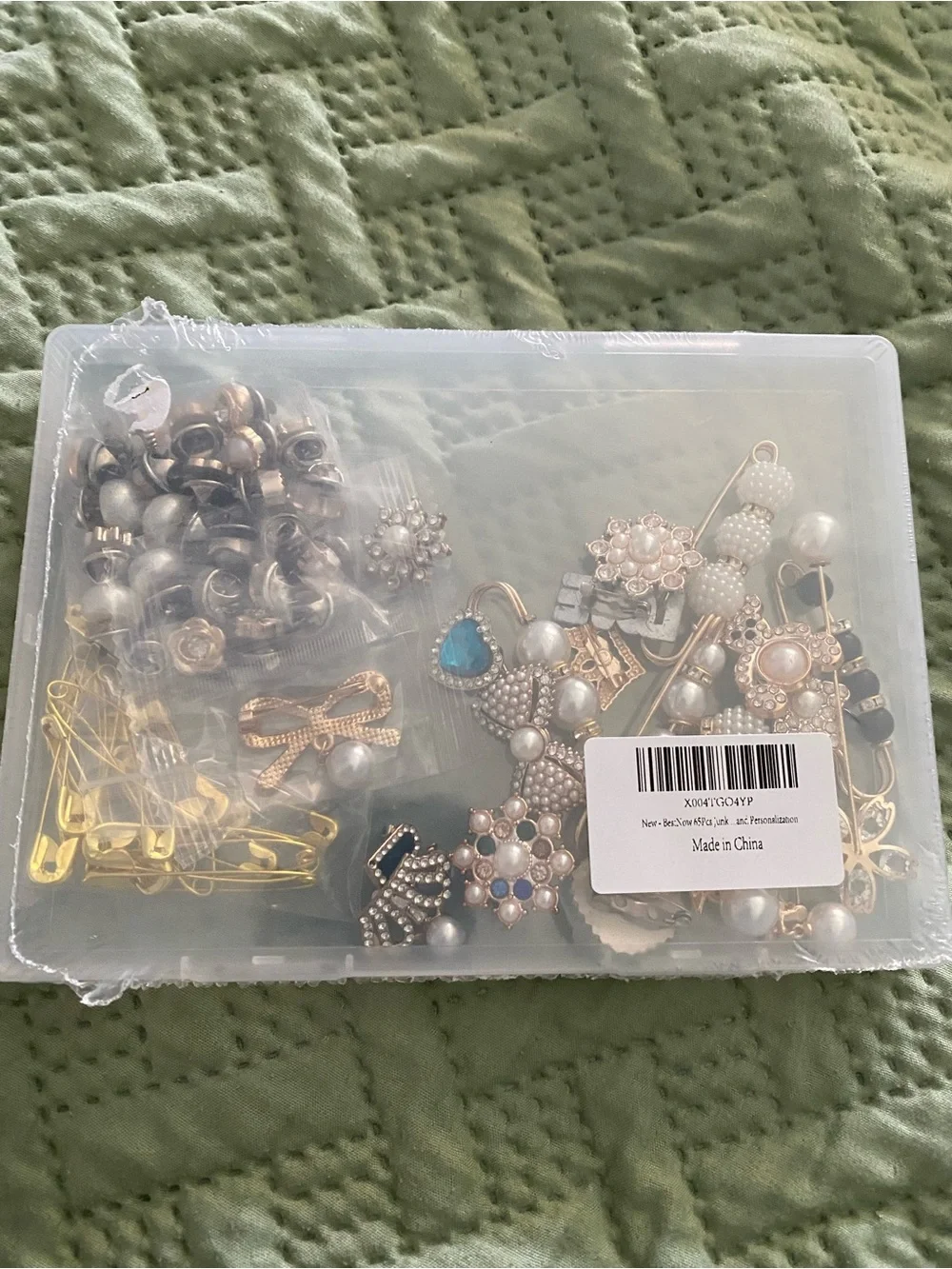 65 pc Sock charms Kit