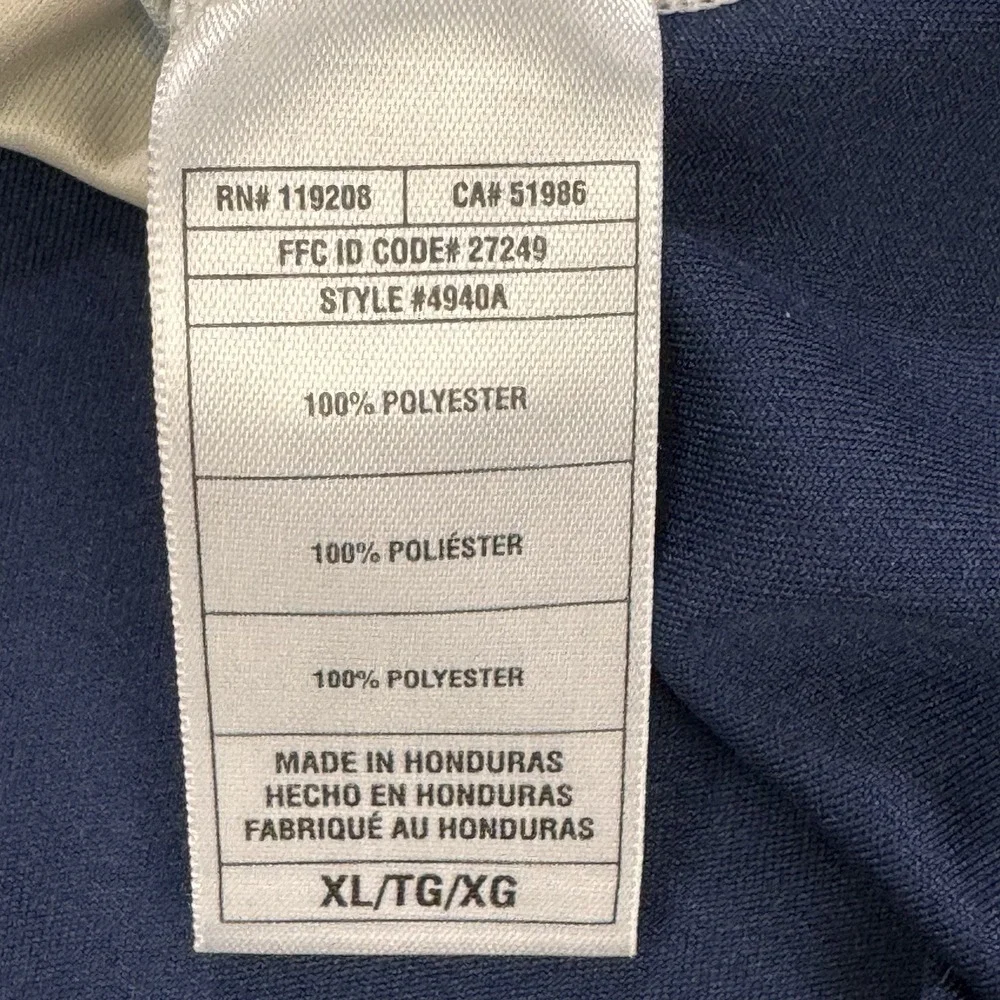 Reebok pullover shirt