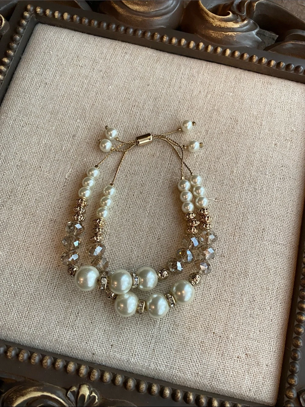 White House Black Market Beaded/Pearl Bracelet (Gold)