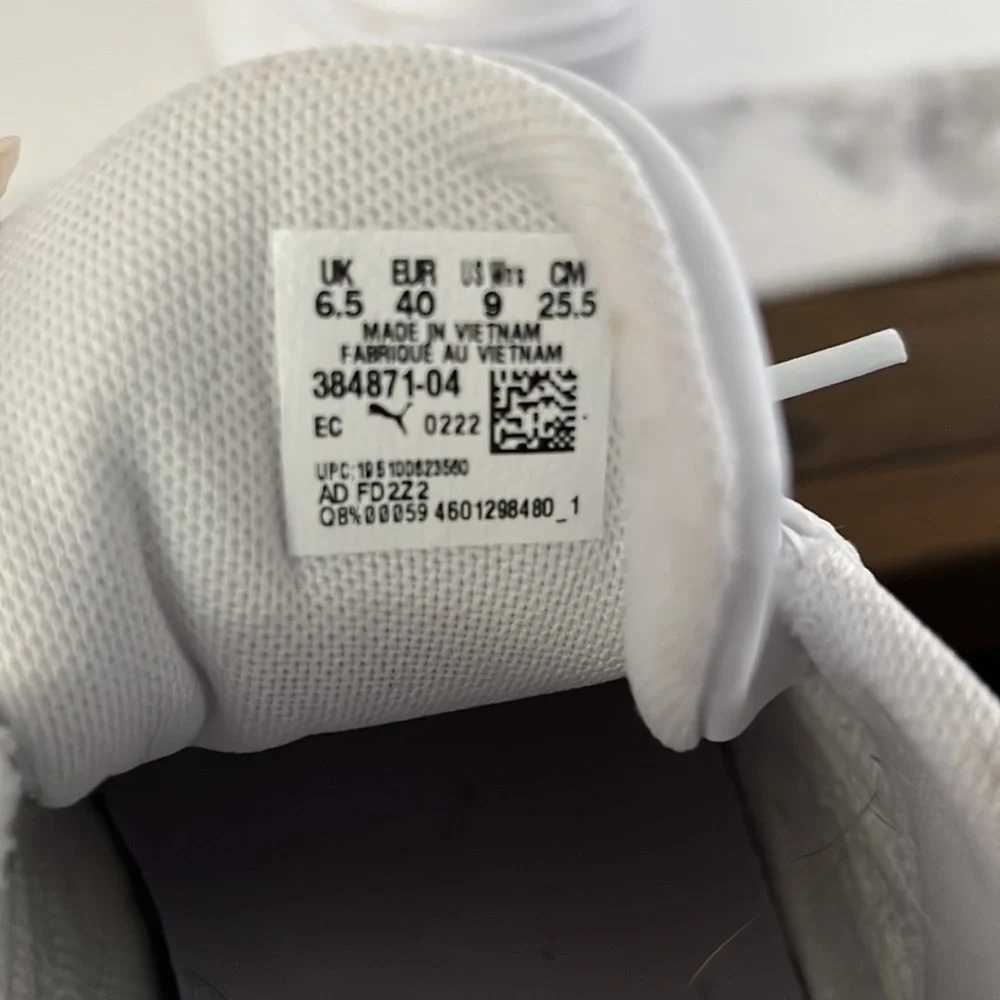 Puma here pair