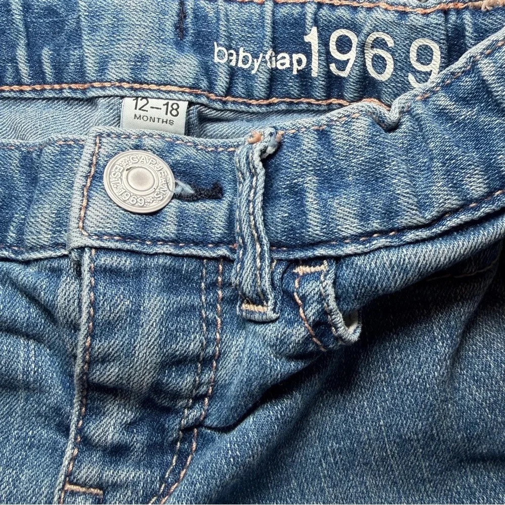 GAP brand adjustable 12