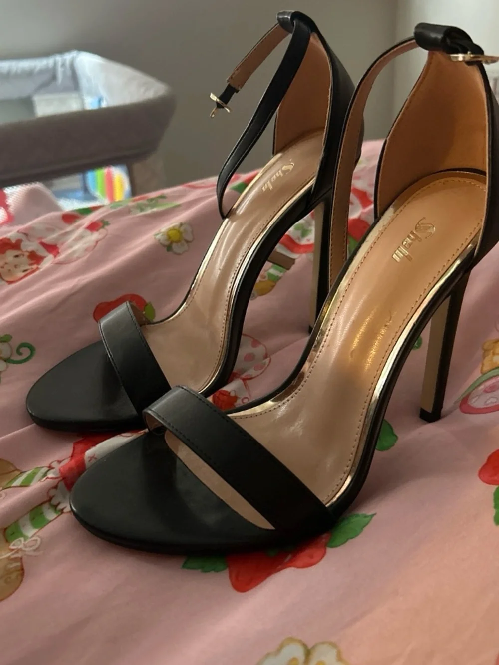 SHEIN stylish black