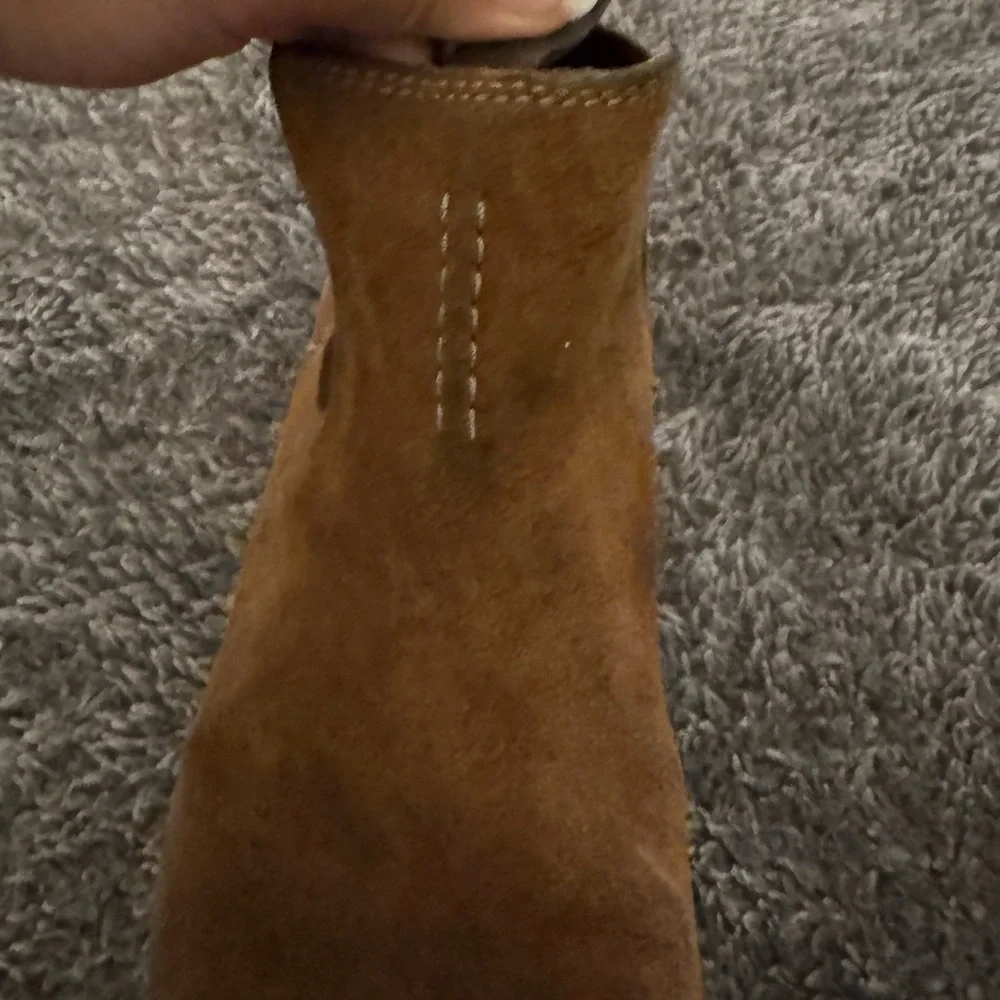 CLARKS Men's Brown Suede Chelsea Boots