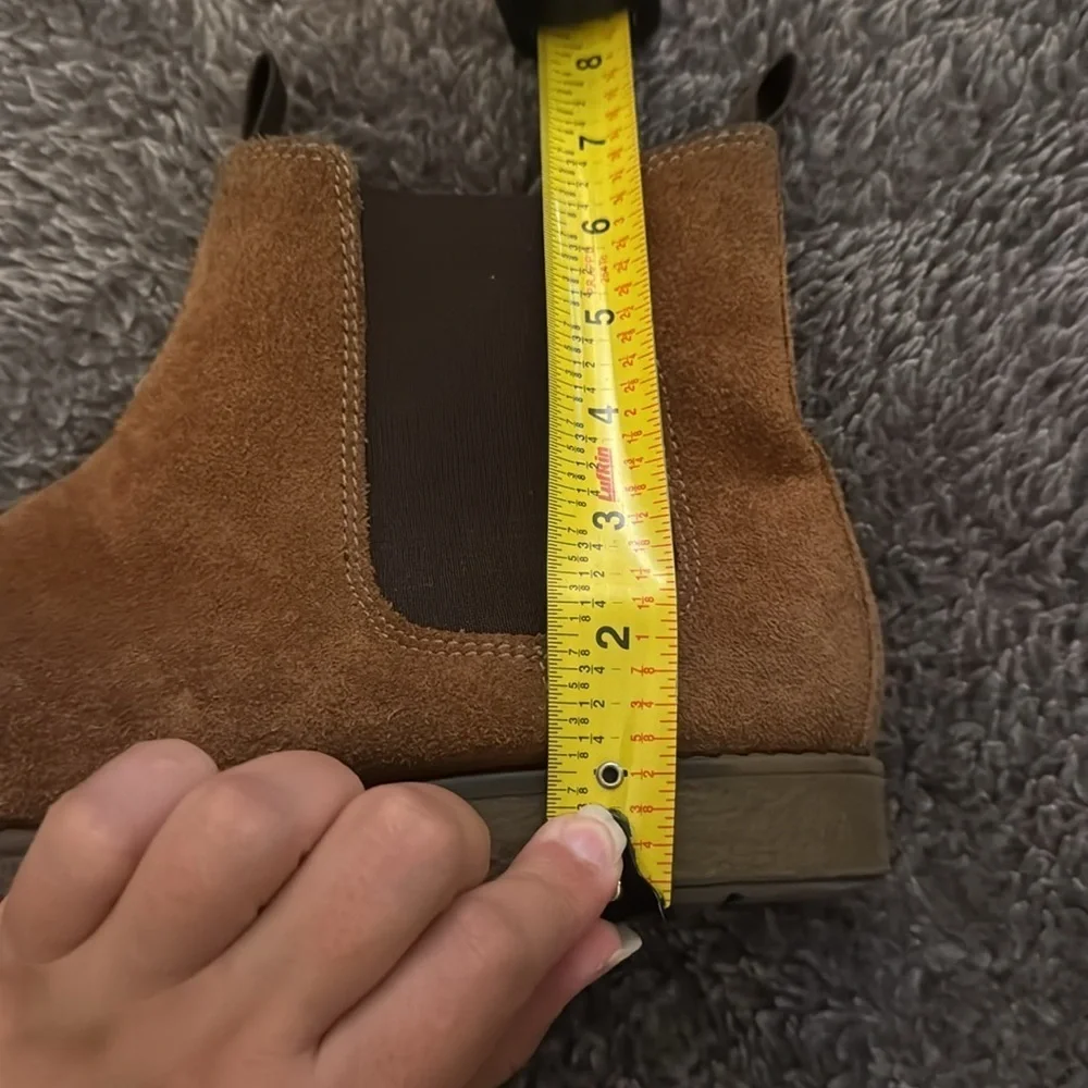 CLARKS Men's Brown Suede Chelsea Boots