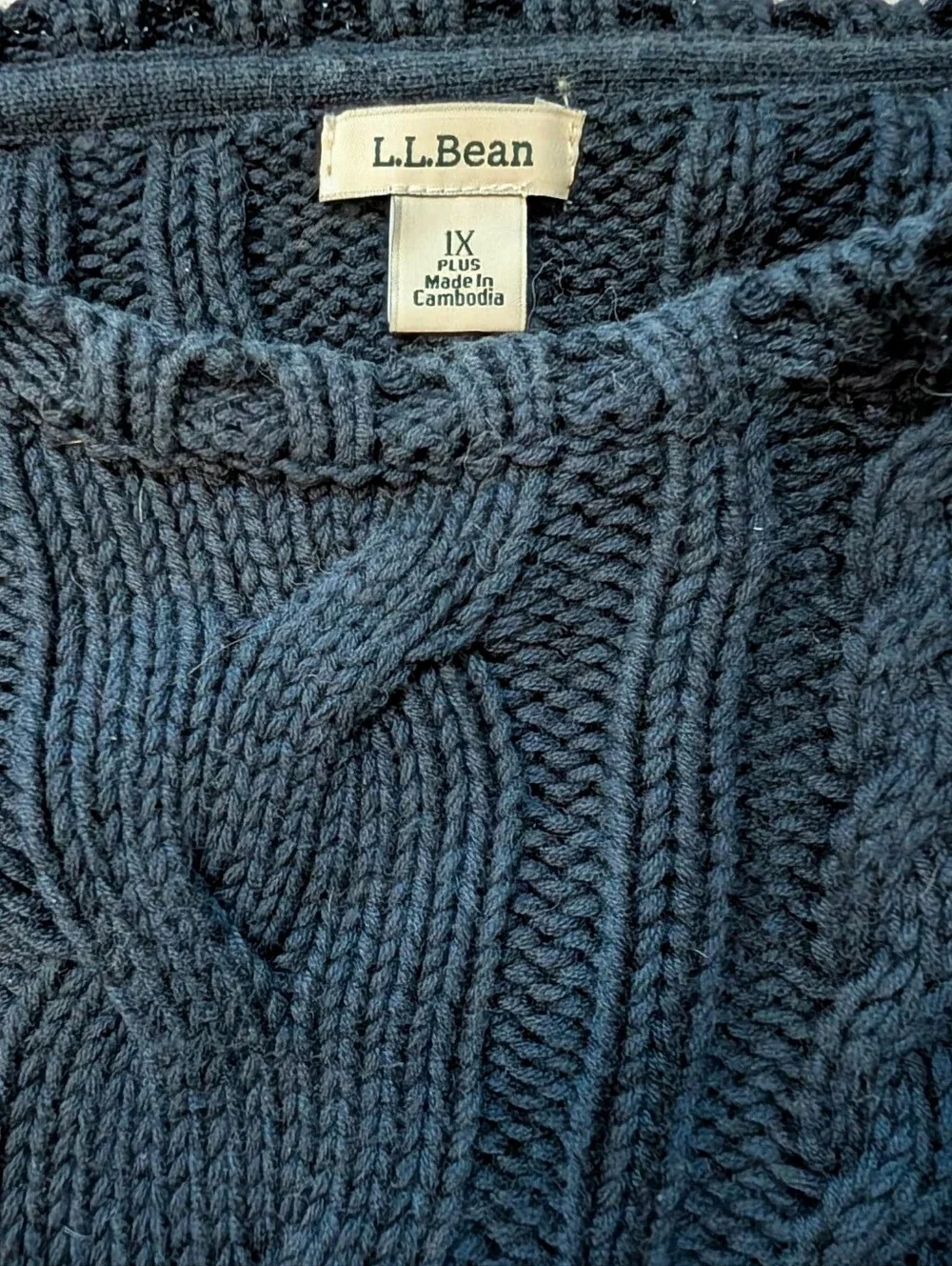 L.L. Bean top fit