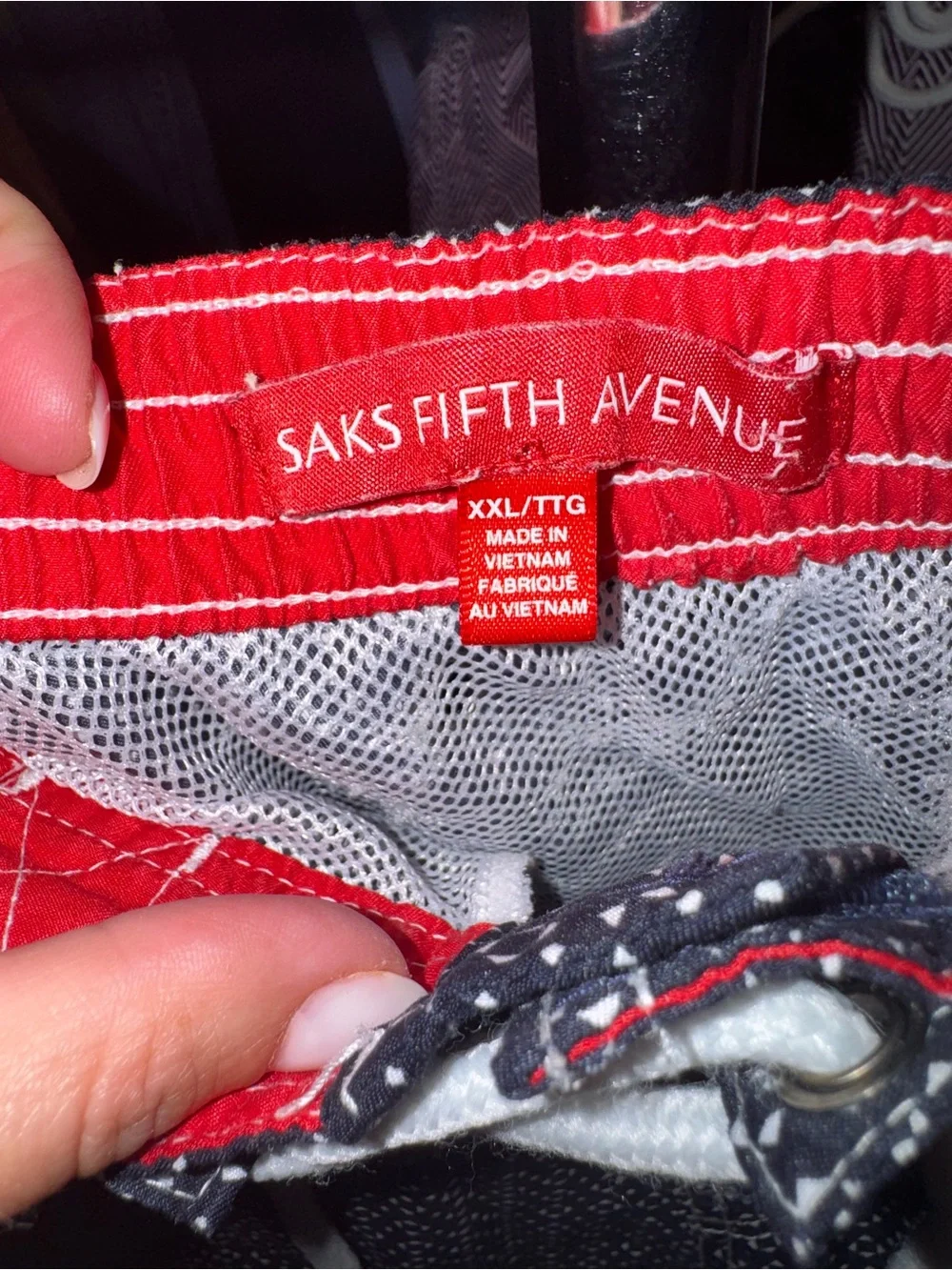 Saks Fifth Avenue saks fifth
