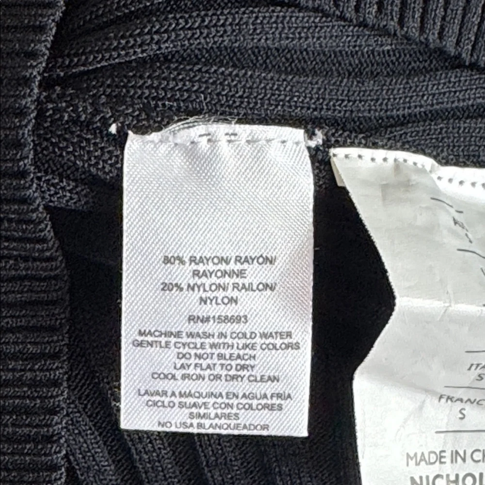 Nicholas Zia Ribbed Henley‎ Sweater Size Small Black V-Neck