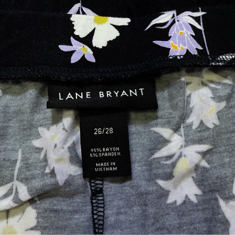 Lane Bryant skirt new approximate