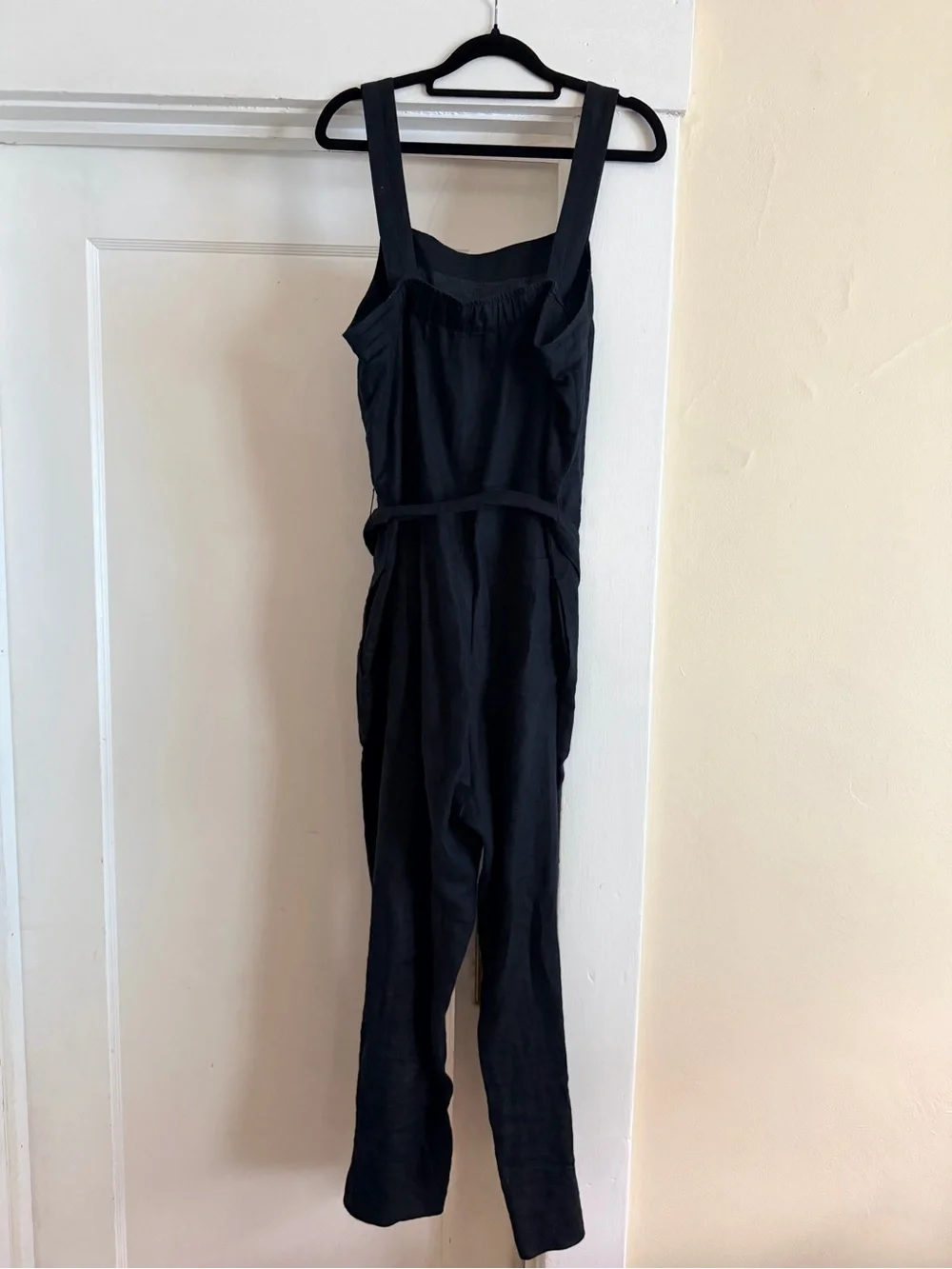 Everlane sleeveless square