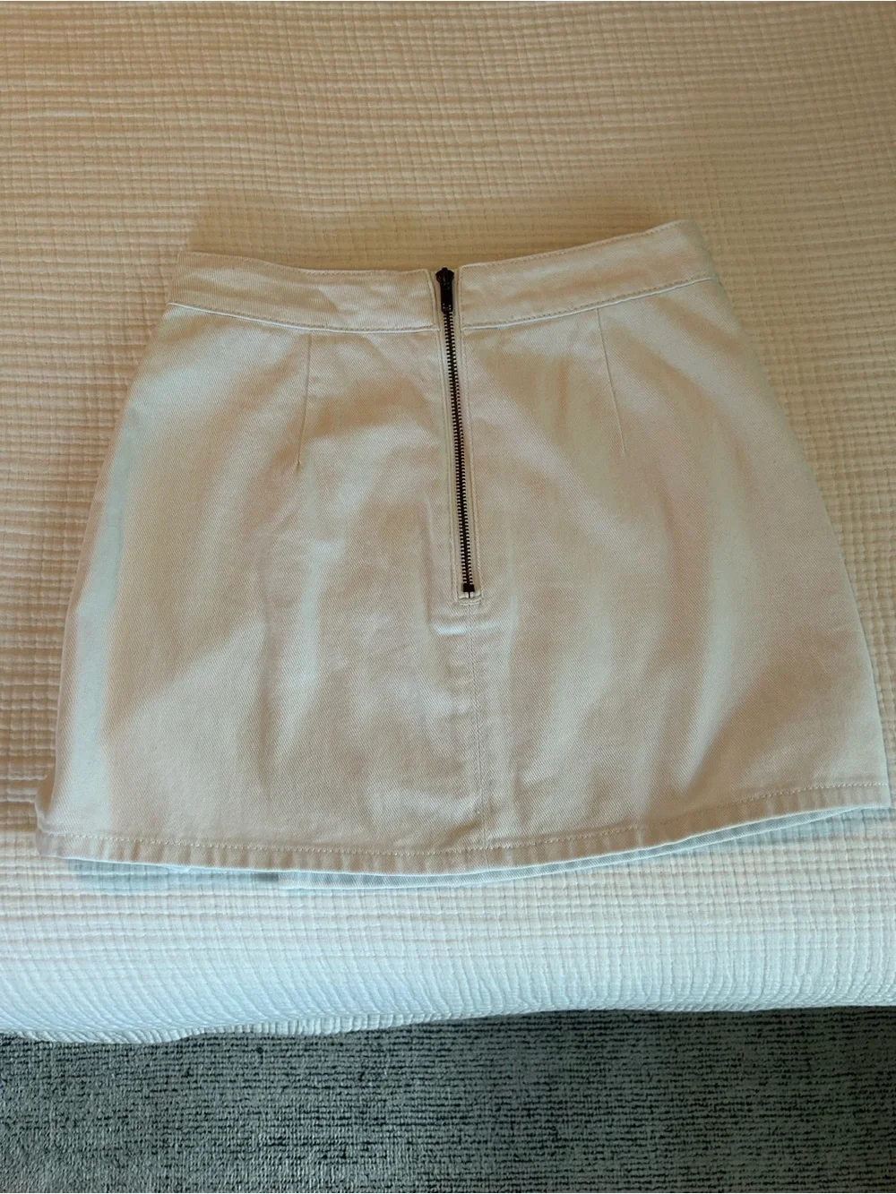 Lioness chic white