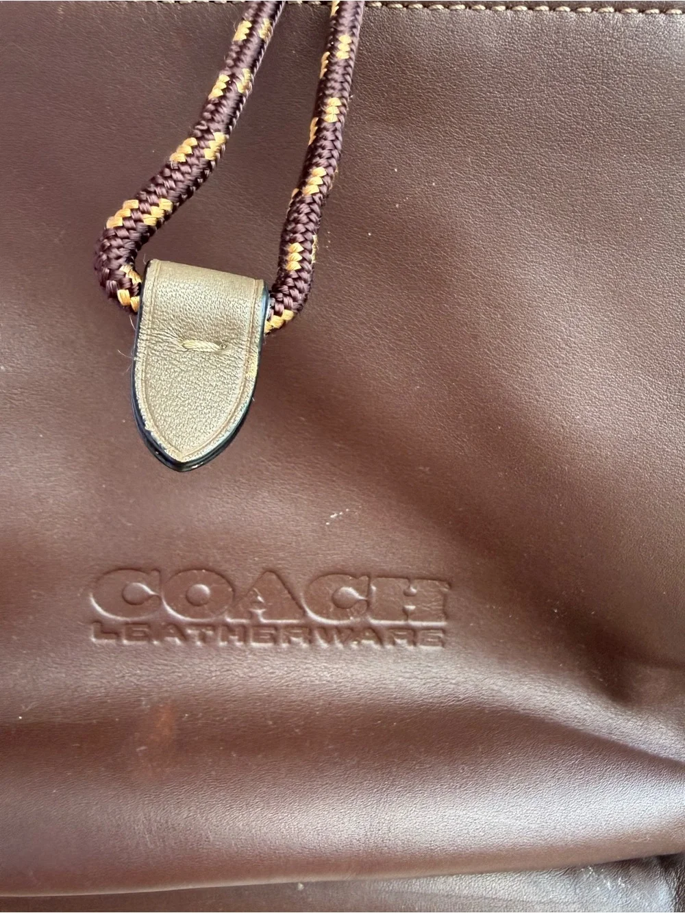 Coach complete iconic