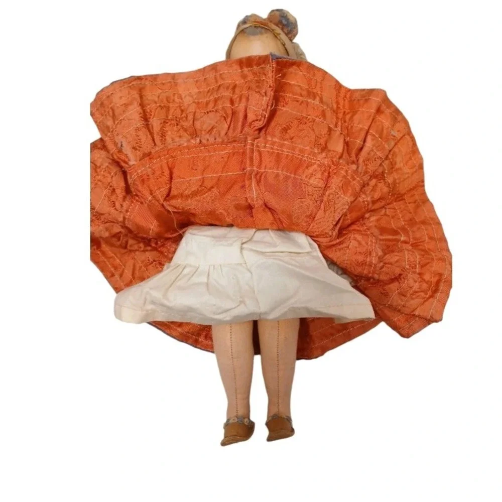 N/A hungarian doll